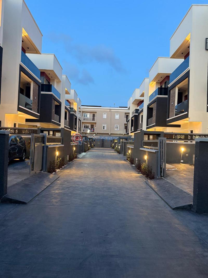4 bedroom Duplex For Sale Ikeja GRA Lagos - 0