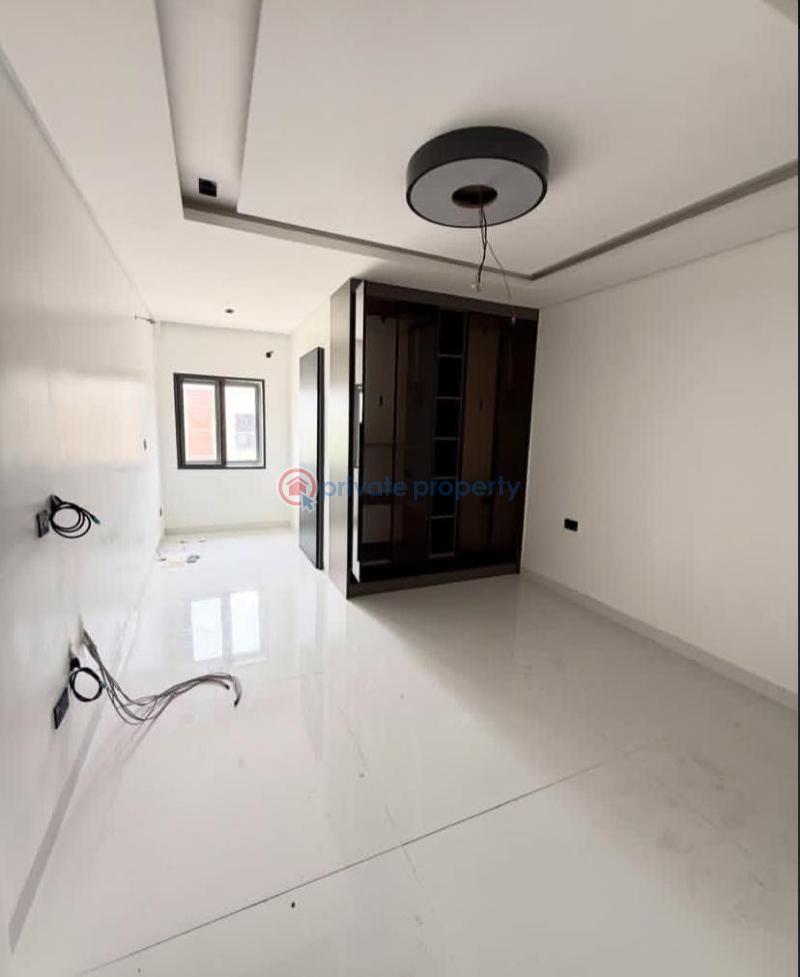 3 bedroom Townhouse For Sale Jahi Abuja Phase 2  - 2