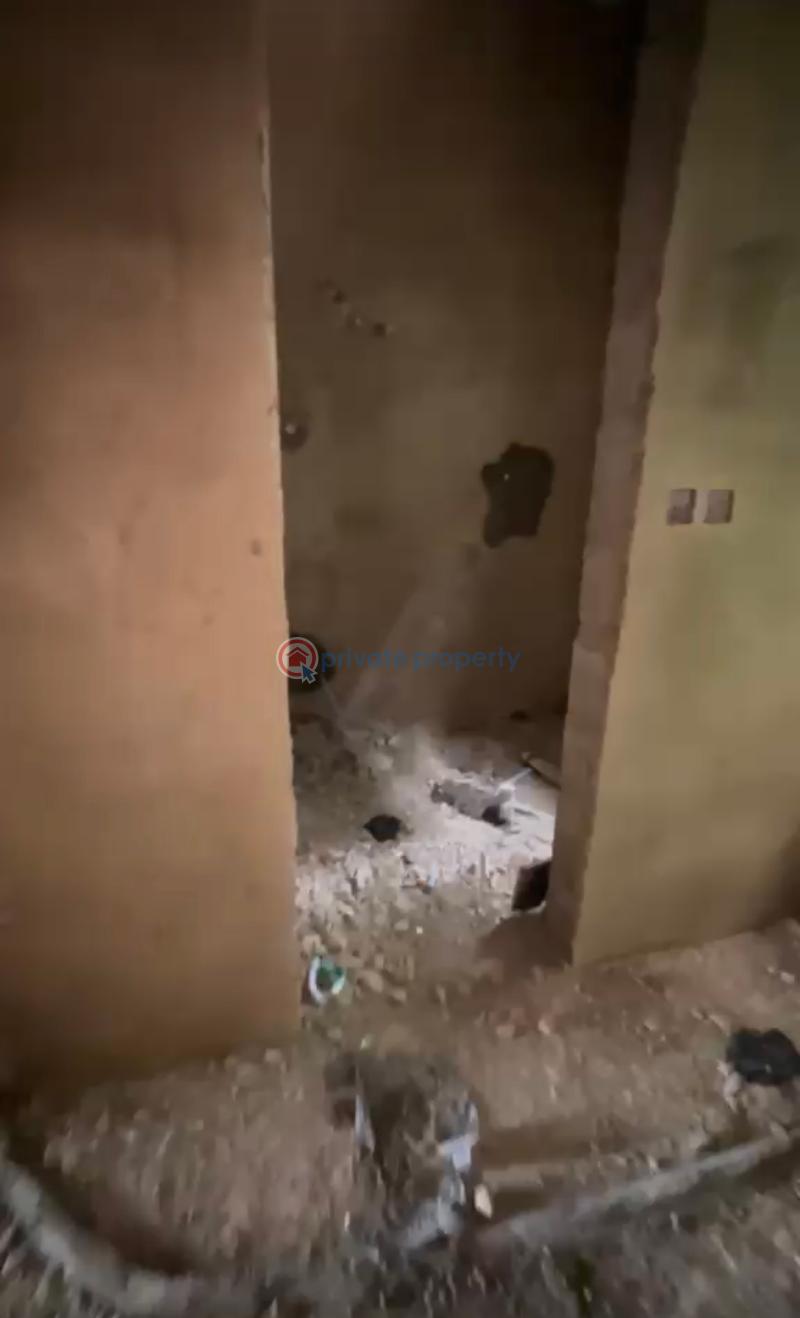 2 bedroom Block Of Flats For Sale Opebi Ikeja Lagos - 10