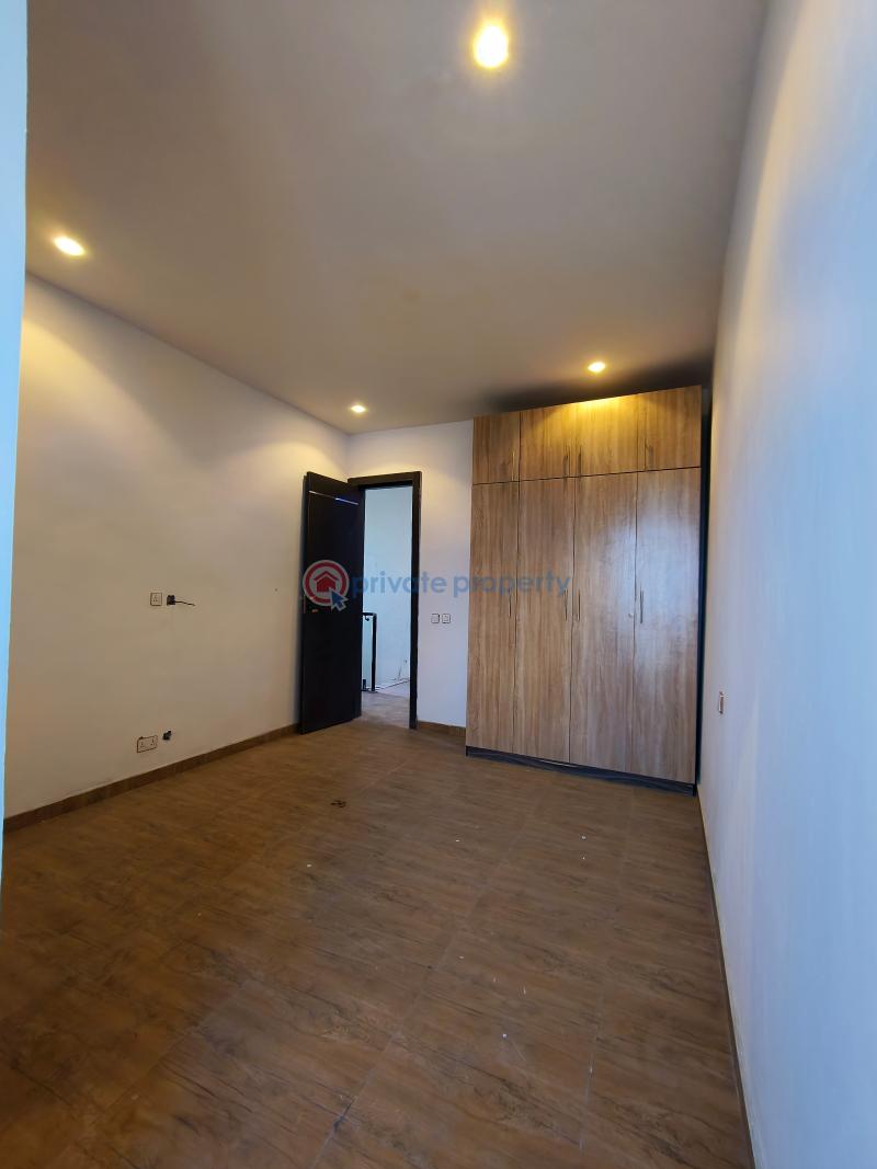 5 bedroom Semi detached Duplex For Sale Royalpine Estate, Orchid Lafiaji Lekki Lagos - 17