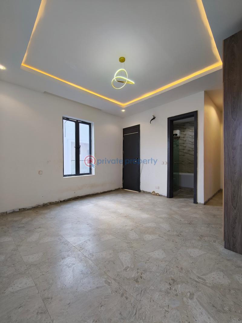 5 bedroom Semi detached Duplex For Sale Royalpine Estate, Orchid Lafiaji Lekki Lagos - 6