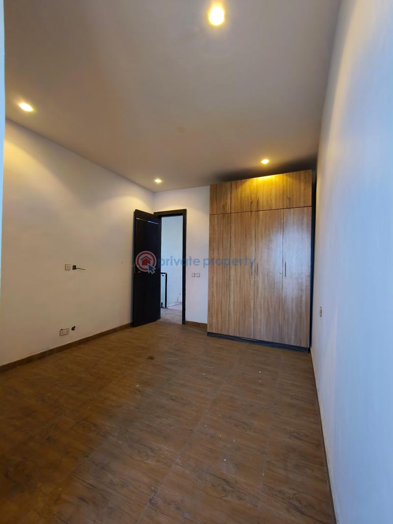 5 bedroom Semi detached Duplex For Sale Royalpine Estate, Orchid Lafiaji Lekki Lagos - 14