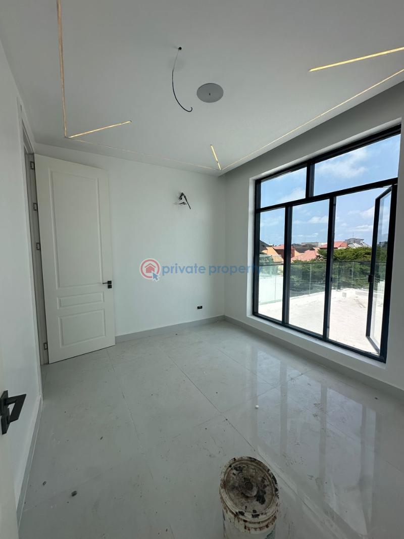 5 bedroom Detached Duplex For Sale Lekki Phase 1 Lagos - 18