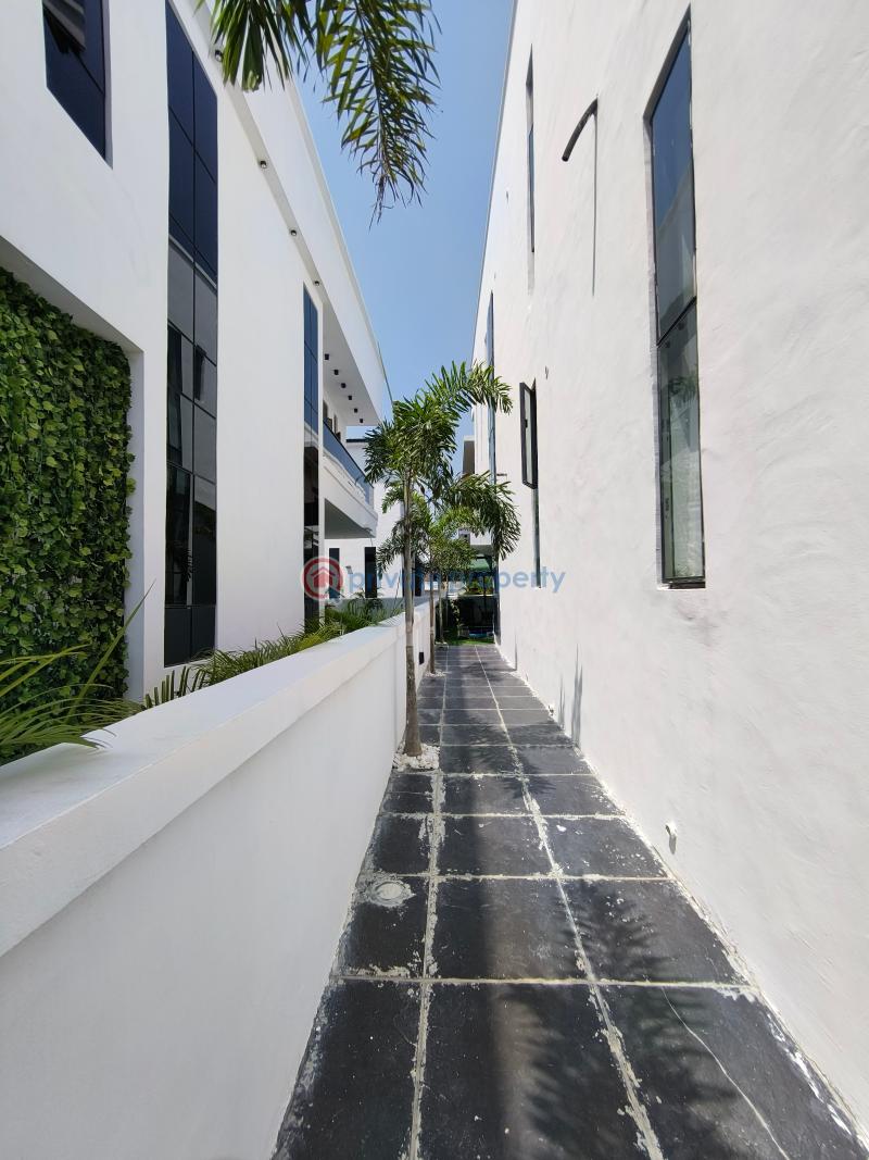 5 bedroom Duplex For Sale Conservation Chevron Drive Lekki Lagos - 4