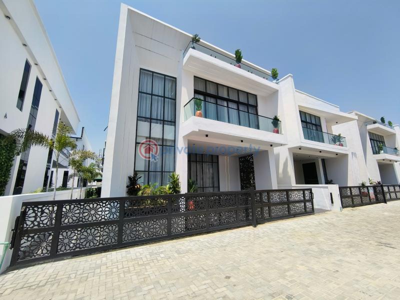 5 bedroom Duplex For Sale Conservation Chevron Drive Lekki Lagos - 0
