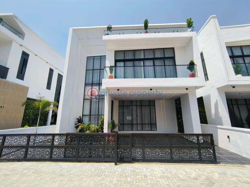 5 bedroom Duplex For Sale Conservation Chevron Drive Lekki Lagos - 1