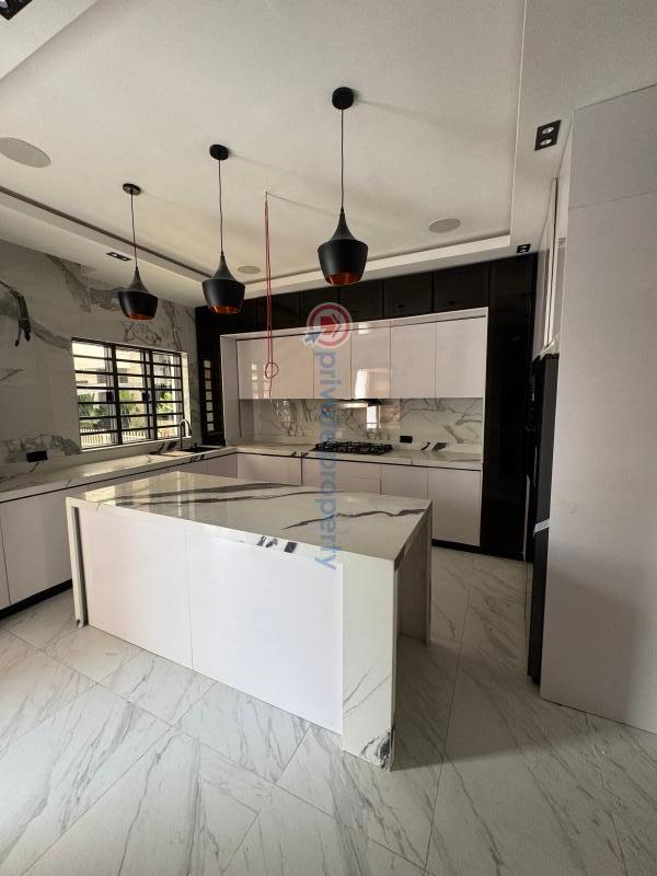 Beautiful 5bedroom fully detached house with pool - 5 5 bedroom Detached Duplex For Sale Osapa London Lekki Lagos - 5