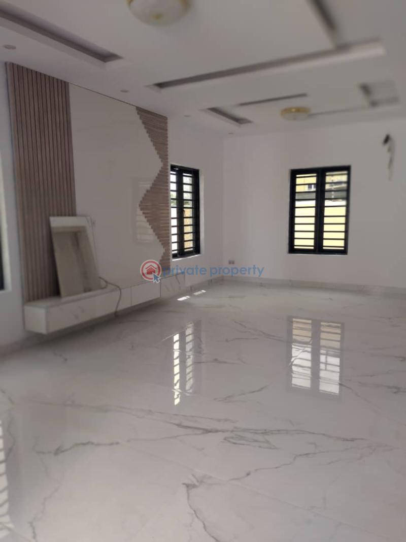 6 bedroom Detached Duplex For Sale Omole Phase 1 Ojodu Lagos - 1