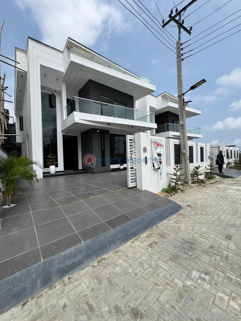 Magnificent 5 bedroom detached duplex with a pool for sale - 1 5 bedroom Detached Duplex For Sale Ajah Lagos - 1
