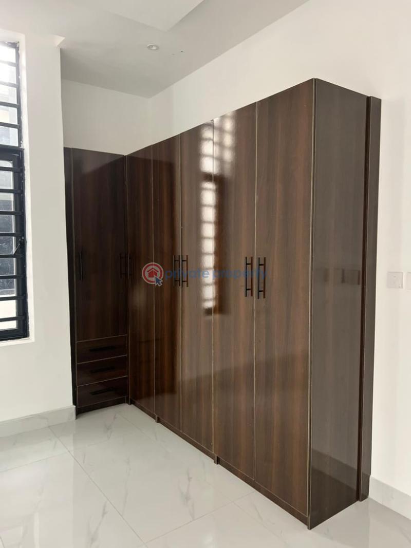 5 bedroom Detached Duplex For Sale Chevron Drive Lekki Lagos - 9