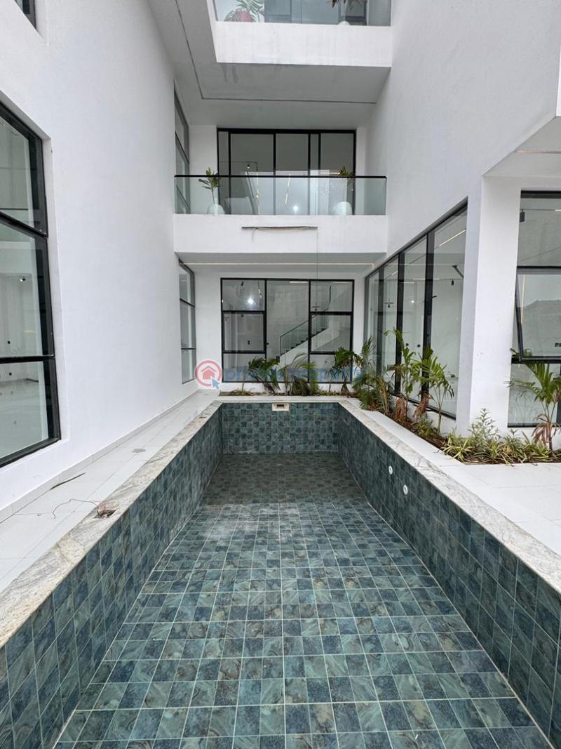 5 bedroom Detached Duplex For Sale Osapa Lekki Lagos - 18