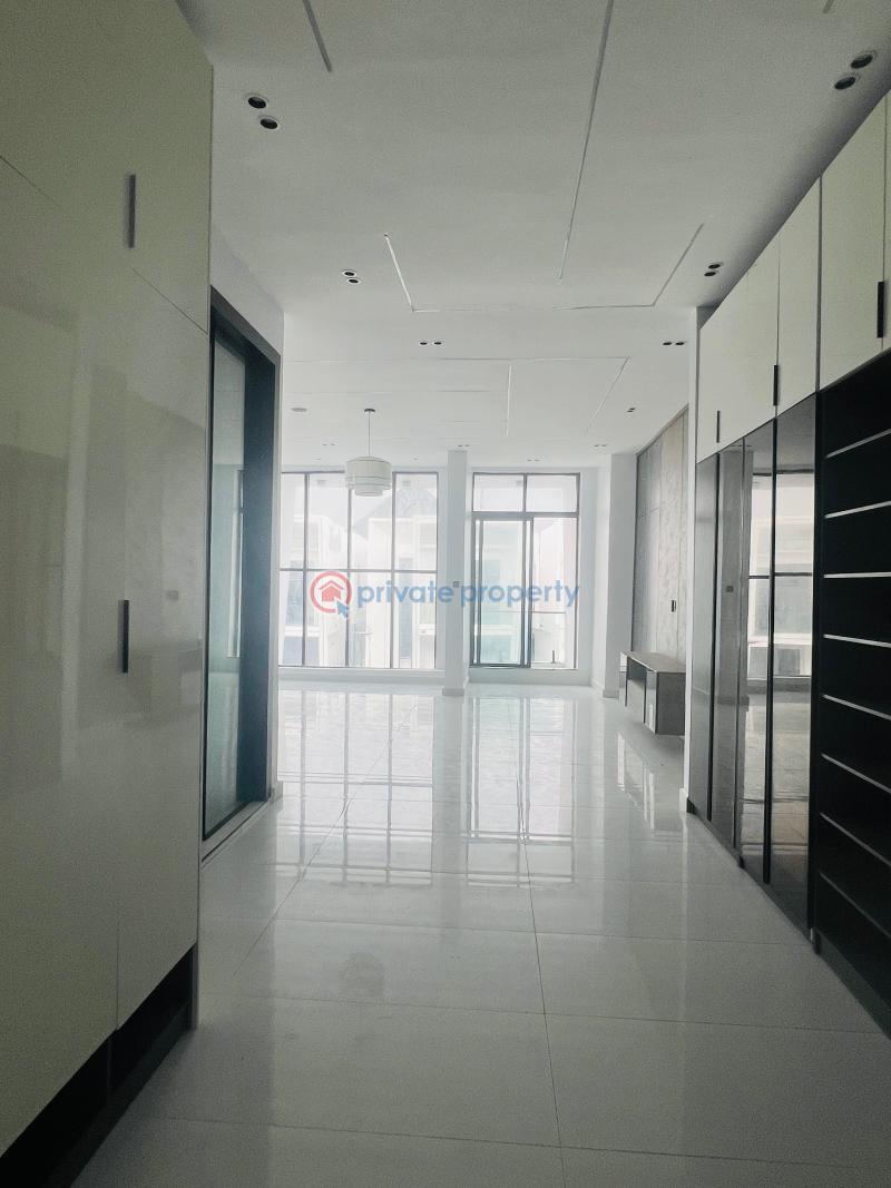 5 bedroom Duplex For Sale Orchid Road Lekki Along Lekki Expressway Lagos - 9
