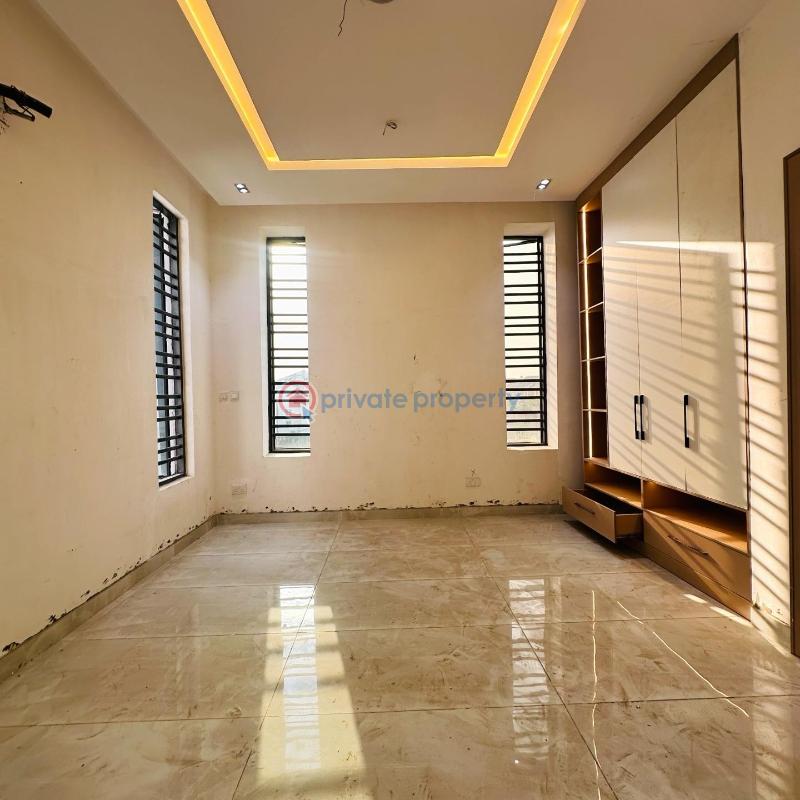 5 bedroom Detached Duplex For Sale Magodo GRA Phase 2 Kosofe/Ikosi Lagos - 2
