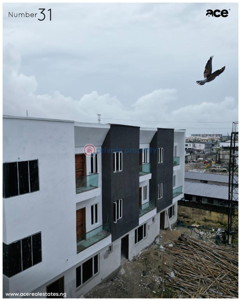 5 bedroom Detached Duplex For Sale Number 31, Off Freedom Way, Close To Oba Elegushi Palace, Lekki Phase 1 Lagos - 1