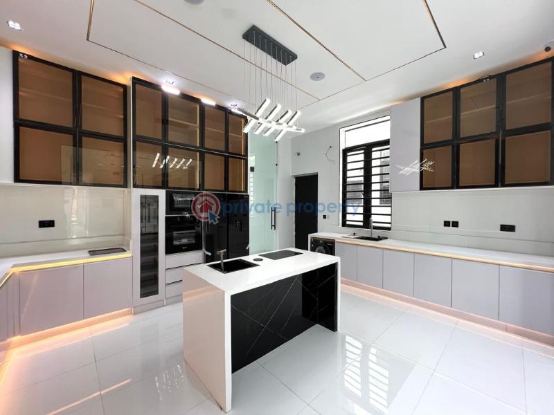 Magnificent 5 bedroom fully detached duplex with swimming pool, - 9 5 bedroom Detached Duplex For Sale Chevron Drive Lekki Lagos - 9