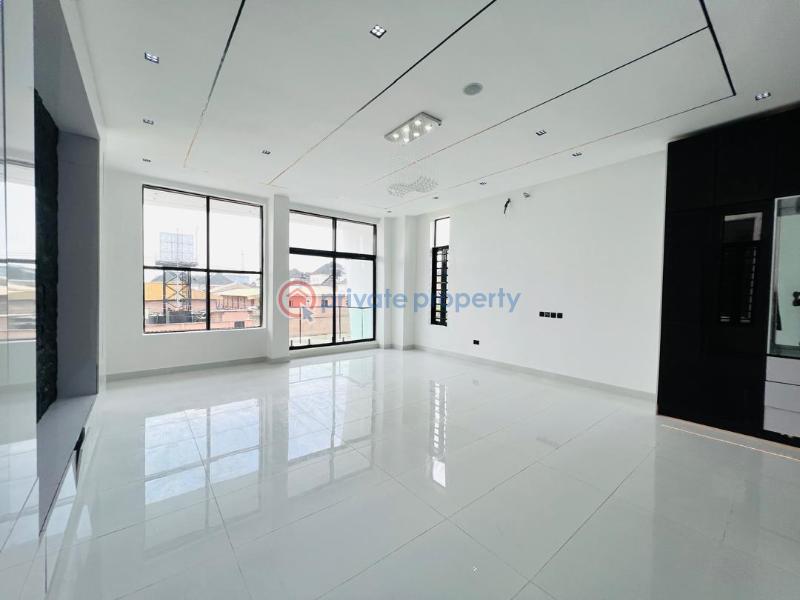 Magnificent 5 bedroom fully detached duplex with swimming pool, - 18 5 bedroom Detached Duplex For Sale Chevron Drive Lekki Lagos - 18