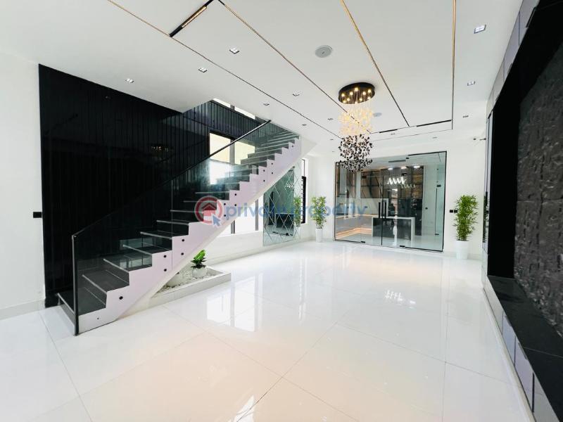 Magnificent 5 bedroom fully detached duplex with swimming pool, - 7 5 bedroom Detached Duplex For Sale Chevron Drive Lekki Lagos - 7