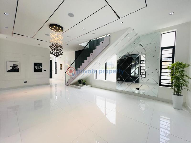 Magnificent 5 bedroom fully detached duplex with swimming pool, - 4 5 bedroom Detached Duplex For Sale Chevron Drive Lekki Lagos - 4