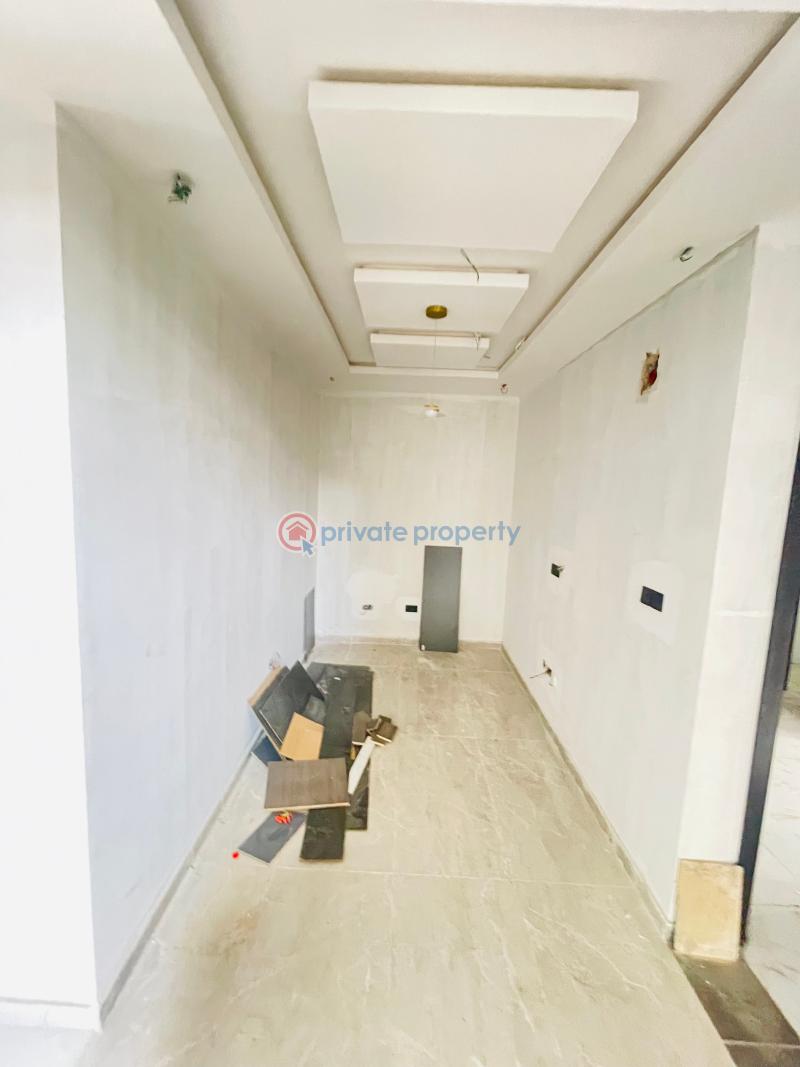 5 bedroom Semi detached Duplex For Sale Executive 5 Bedroom Semi Detached Duplex With A Bq And Private Compound Magodo GRA Phase 2 Kosofe/Ikosi Lagos - 11