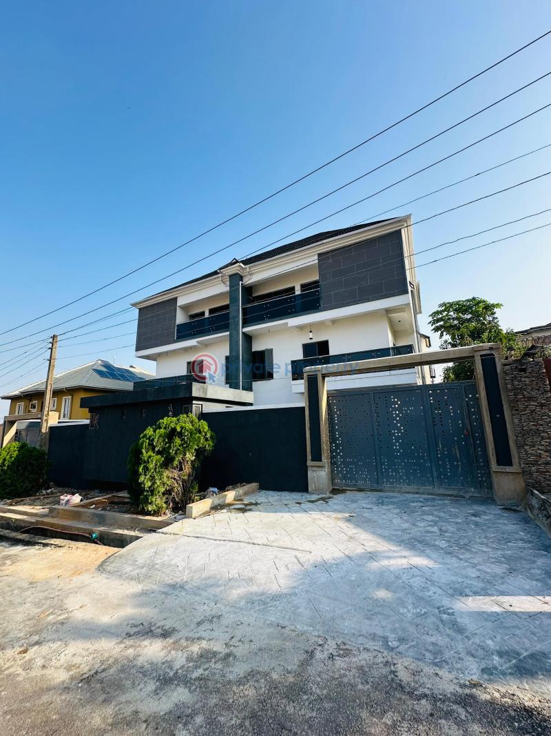 5 bedroom Semi detached Duplex For Sale Executive 5 Bedroom Semi Detached Duplex With A Bq And Private Compound Magodo GRA Phase 2 Kosofe/Ikosi Lagos - 1