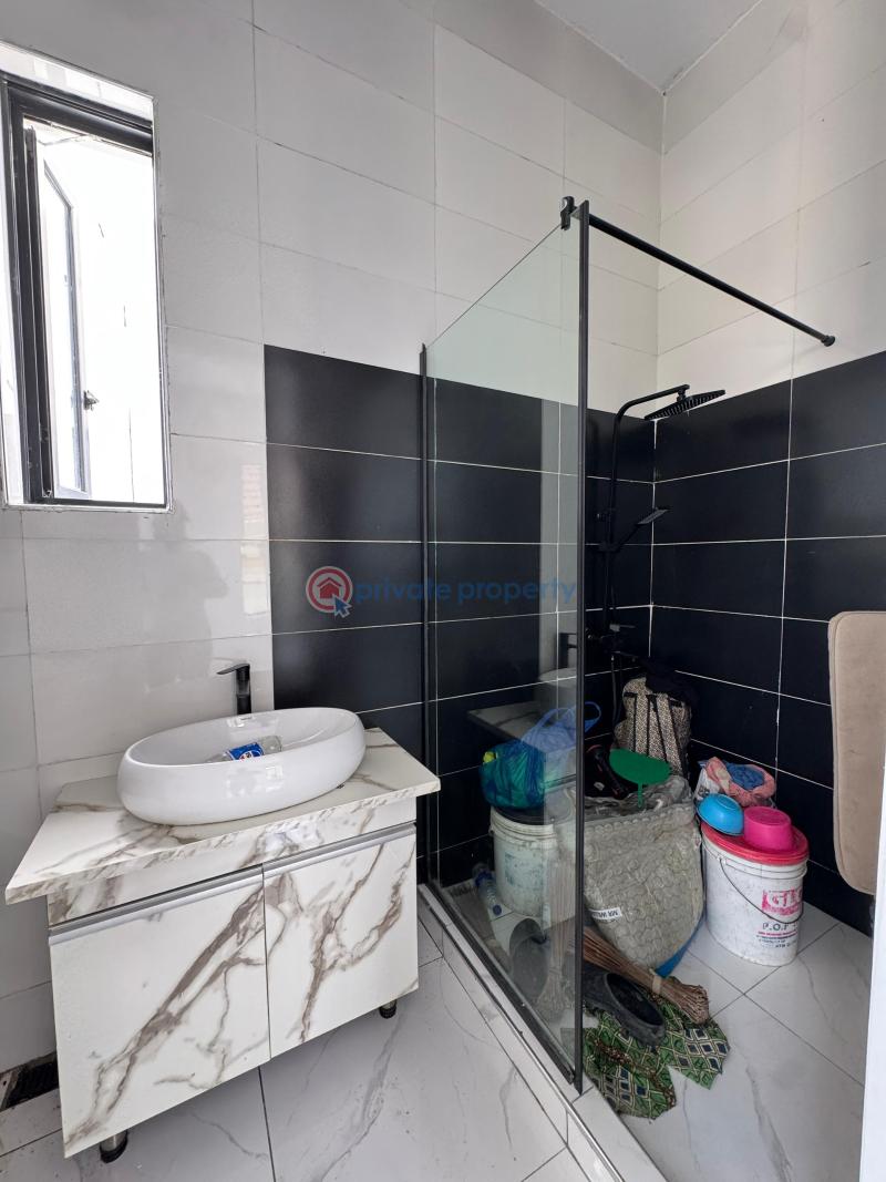 5 bedroom Detached Duplex For Sale Orchid Road Chevron Drive Lekki Lagos - 5