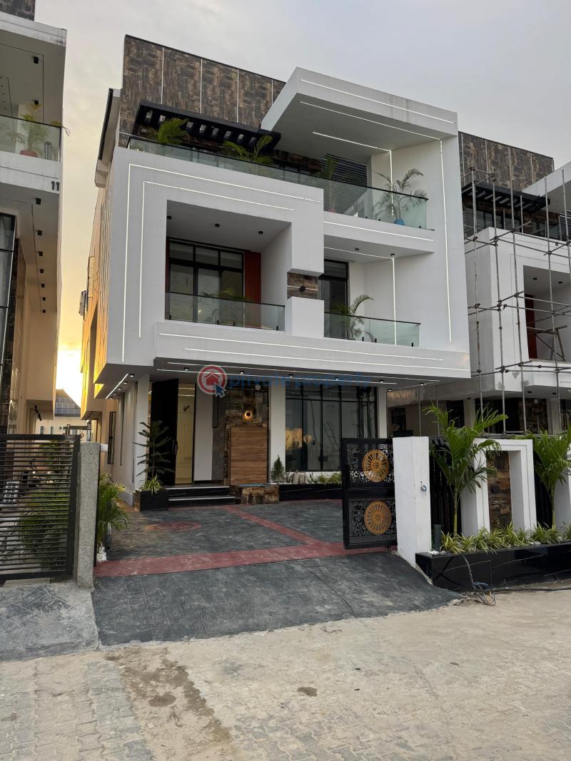 5 bedroom Detached Duplex For Sale Chevron Drive Lekki Lagos - 0