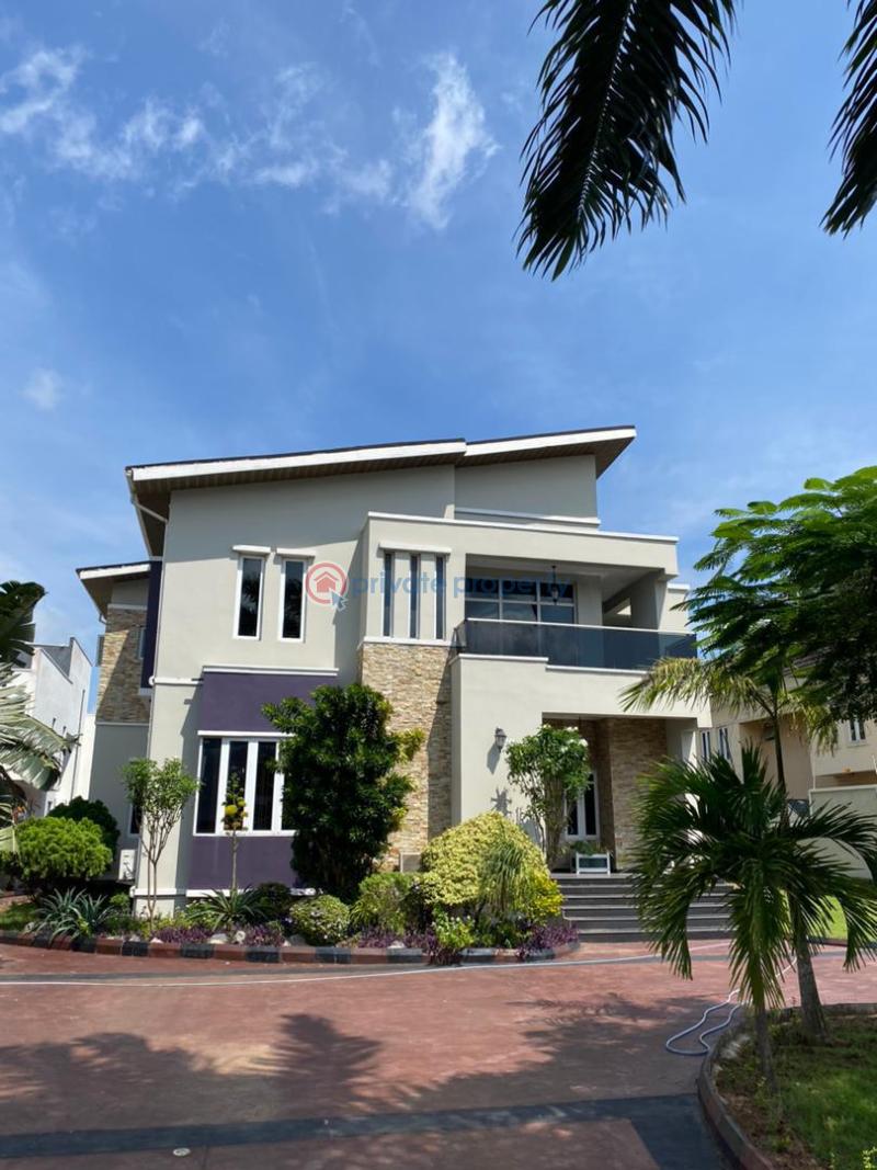 5 bedroom Detached Duplex For Sale Pinnock Beach Estate Osapa Lekki Lagos - 0