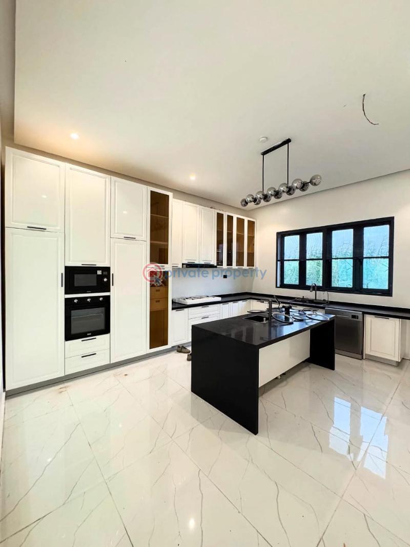 5 bedroom Detached Duplex For Sale Chevron Drive Lekki Lagos - 11