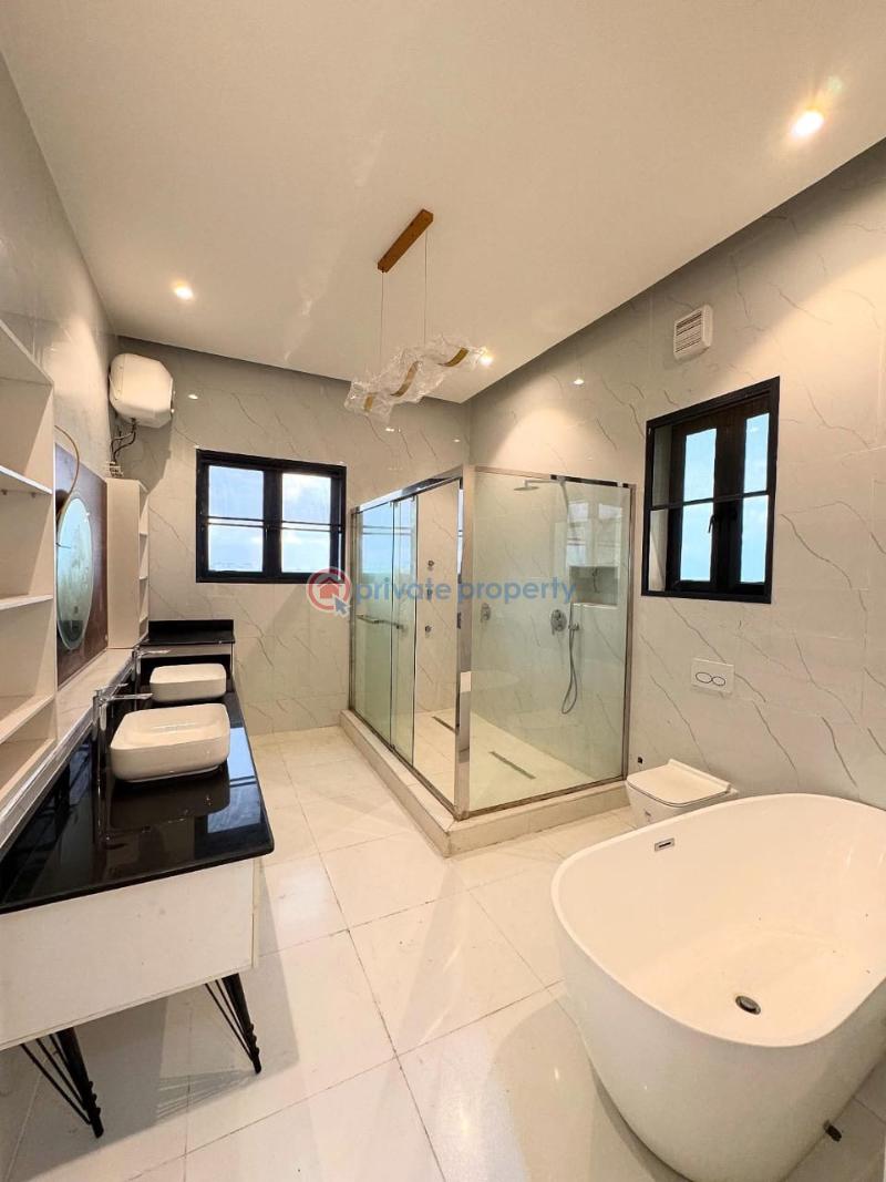 5 bedroom Detached Duplex For Sale Chevron Drive Lekki Lagos - 17