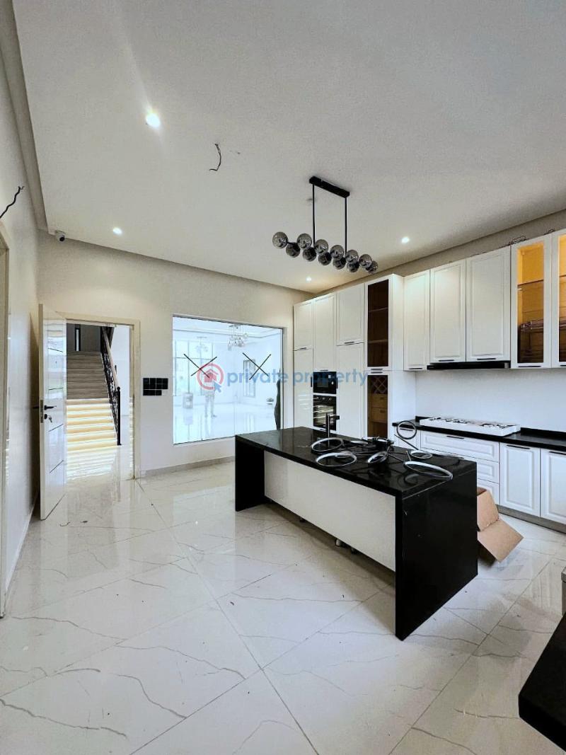 5 bedroom Detached Duplex For Sale Chevron Drive Lekki Lagos - 1