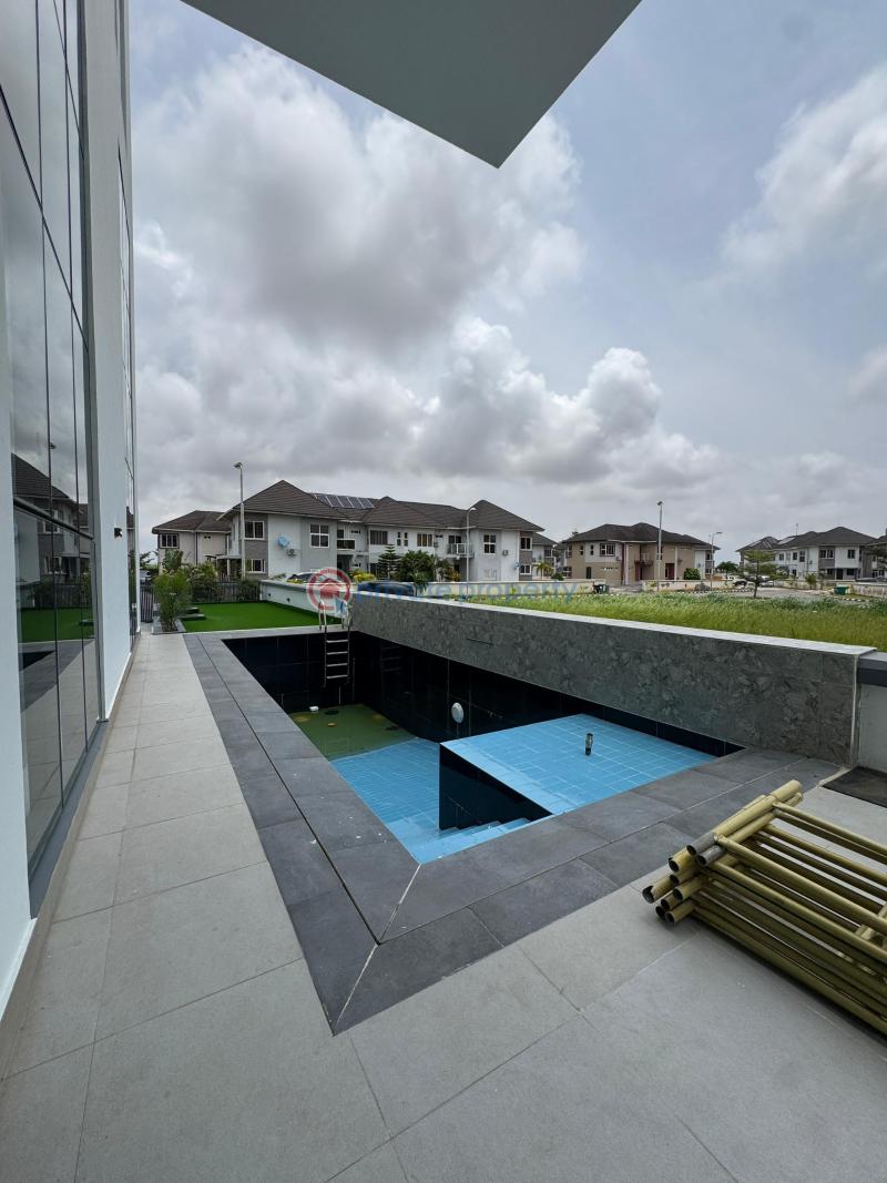 5 bedroom Detached Duplex For Sale : Pinnock Beach Estate, Osapa London. Osapa London Lekki Lagos - 21