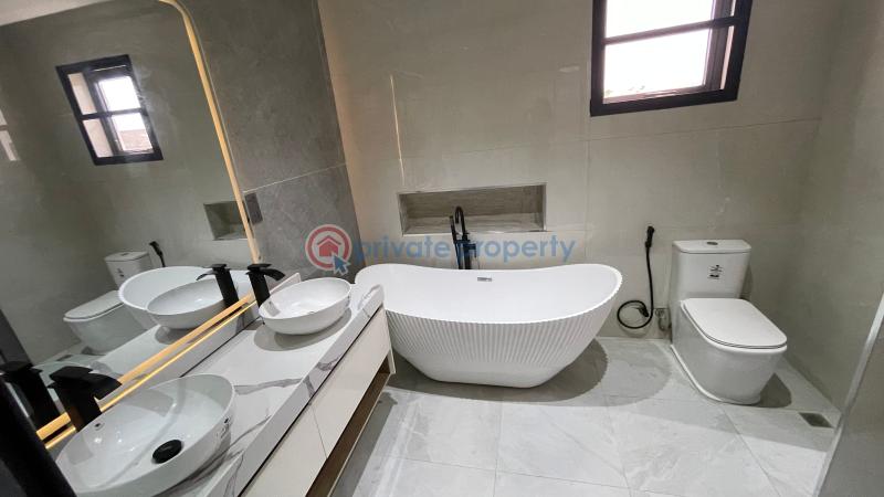 5 bedroom Detached Duplex For Sale Royal Garden Ajah Lagos - 13