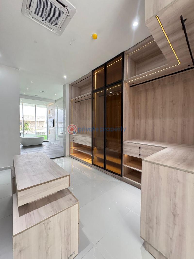 Magnificent 5 beds detached duplex  with a private pool, lounge, elevator, cinema & gym - 24 5 bedroom Detached Duplex For Sale Ikate Lekki Lekki Lagos - 24