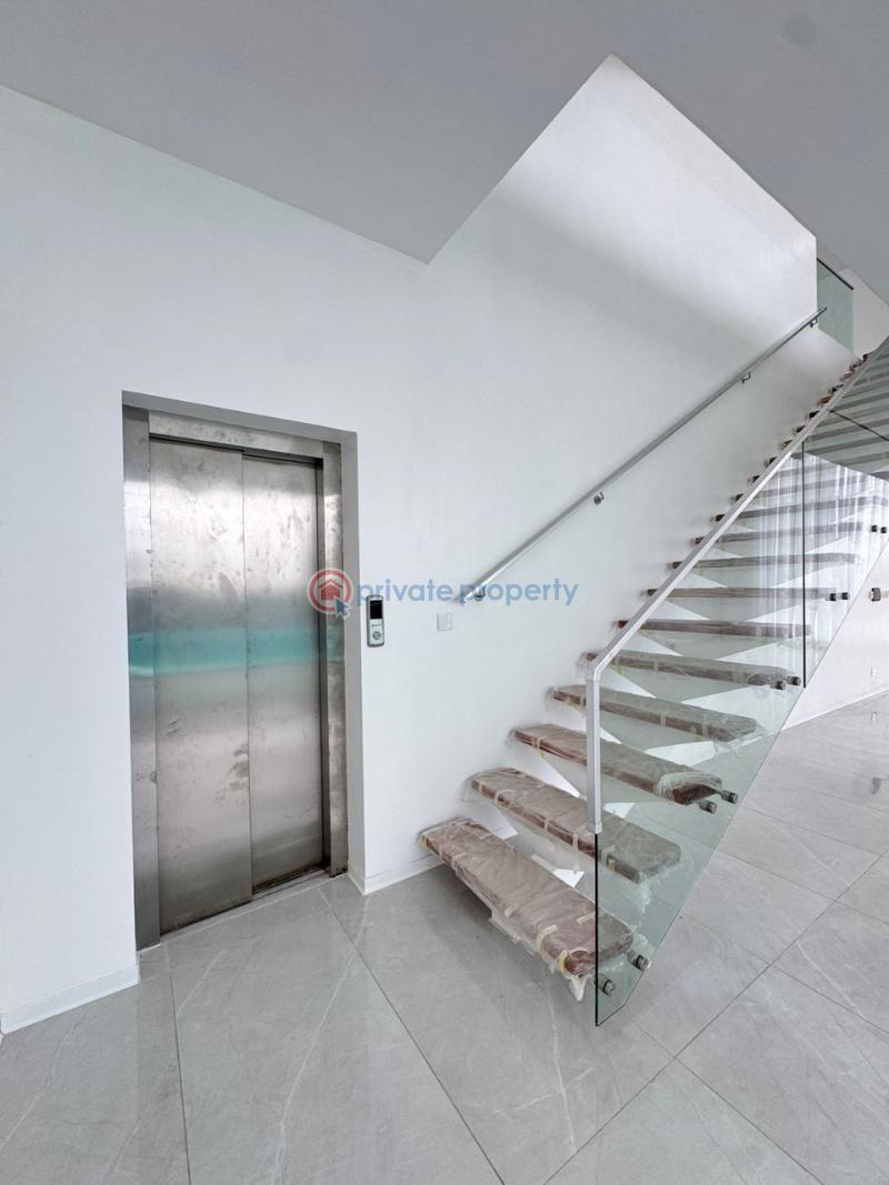 Magnificent 5 beds detached duplex  with a private pool, lounge, elevator, cinema & gym - 13 5 bedroom Detached Duplex For Sale Ikate Lekki Lekki Lagos - 13