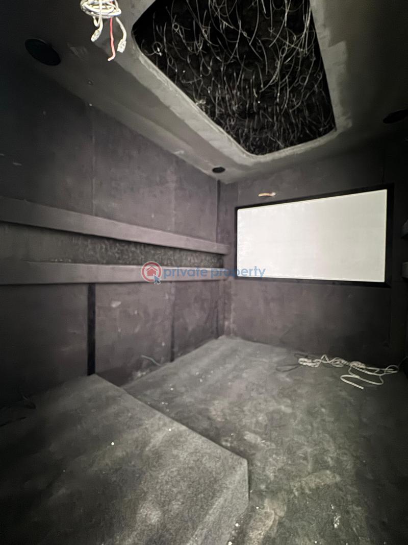 Magnificent 5 beds semi detached duplex  with a private pool, exterior lounge, elevator, cinema - 14 5 bedroom Semi detached Duplex For Sale Ikate Lekki Lekki Lagos - 14