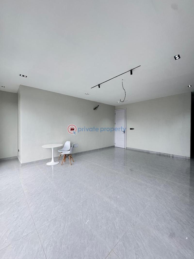 Magnificent 5 beds with a gym & pool on two floors - 9 5 bedroom Detached Duplex For Sale Orchid Road Lekki Lagos - 9