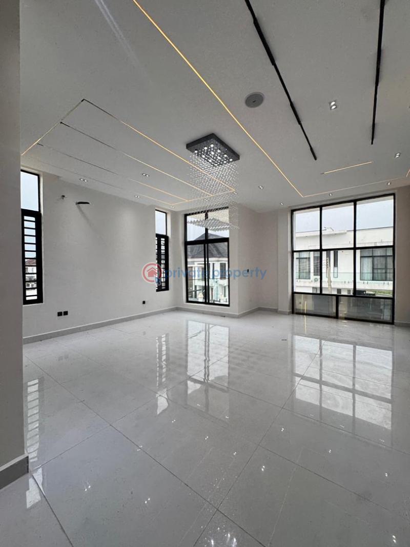 Magnificent 5 beds with a pool & bq - 10 5 bedroom Detached Duplex For Sale Orchid Road Lekki Lagos - 10