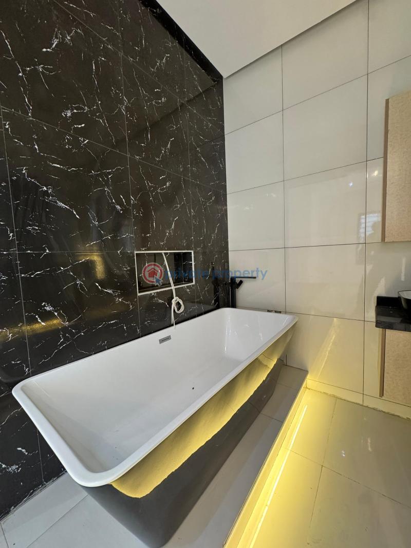 Magnificent 5 beds with a private pool - 25 5 bedroom Detached Duplex For Sale Orchid Road Lekki Lagos - 25