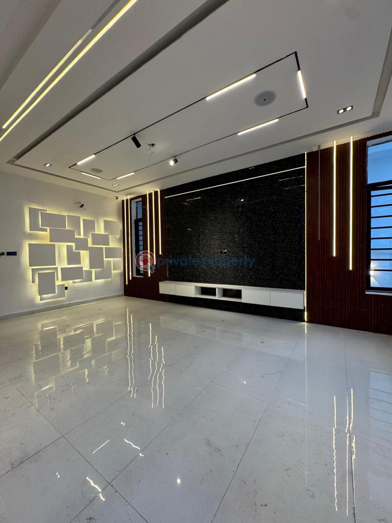 Magnificent 5 beds with a private pool - 22 5 bedroom Detached Duplex For Sale Orchid Road Lekki Lagos - 22