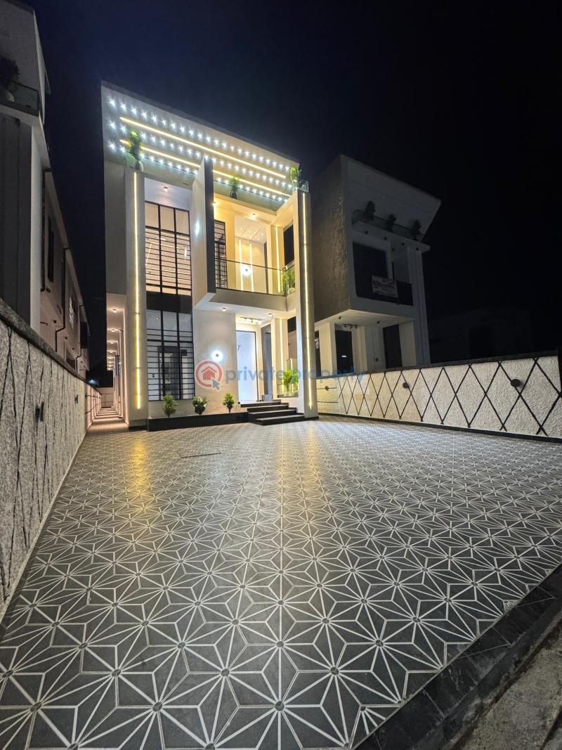 5 bedroom Detached Duplex For Sale Chevron Drive Lekki Lagos - 0