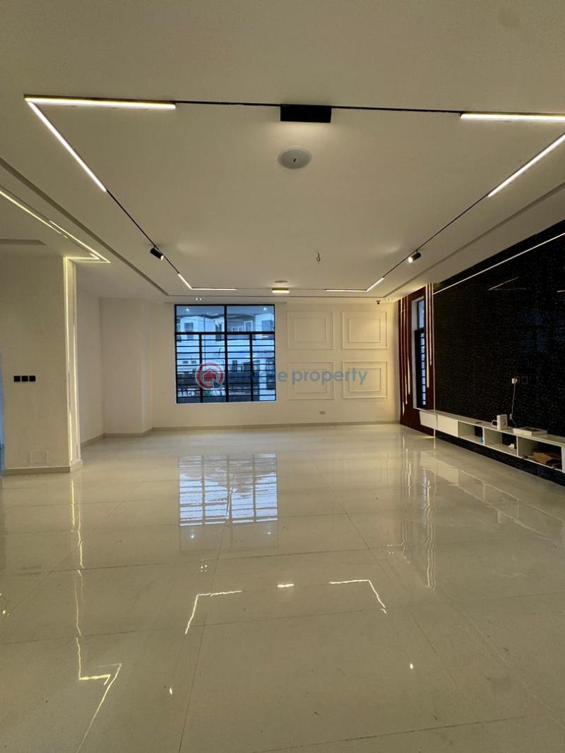 5 bedroom Detached Duplex For Sale Orchid Road Lekki Lagos - 9