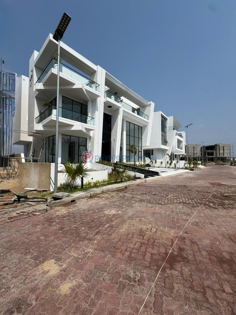 5 bedroom Detached Duplex For Sale Osapa London Lekki Lagos - 36