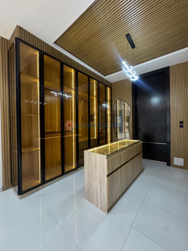 Magnificent 6beds with a private pool, exterior lounge, cinema & gym - 6 6 bedroom Detached Duplex For Sale Chevron Drive Lekki Lekki Lagos - 6
