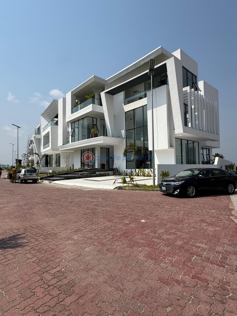 5 bedroom Detached Duplex For Sale Osapa London Lekki Lagos - 2