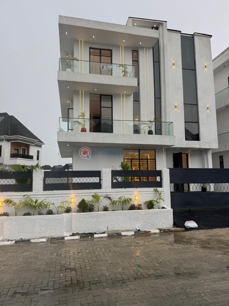 Magnificent 5 beds with a private pool - 17 5 bedroom Detached Duplex For Sale Orchid Road Lekki Lagos - 17