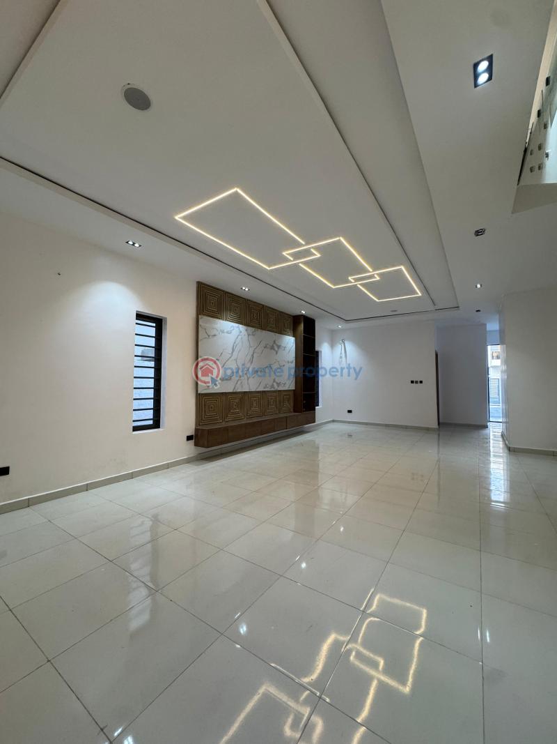 Magnificent 5 beds with a private pool - 9 5 bedroom Detached Duplex For Sale Vgc Extension Lekki Lagos - 9