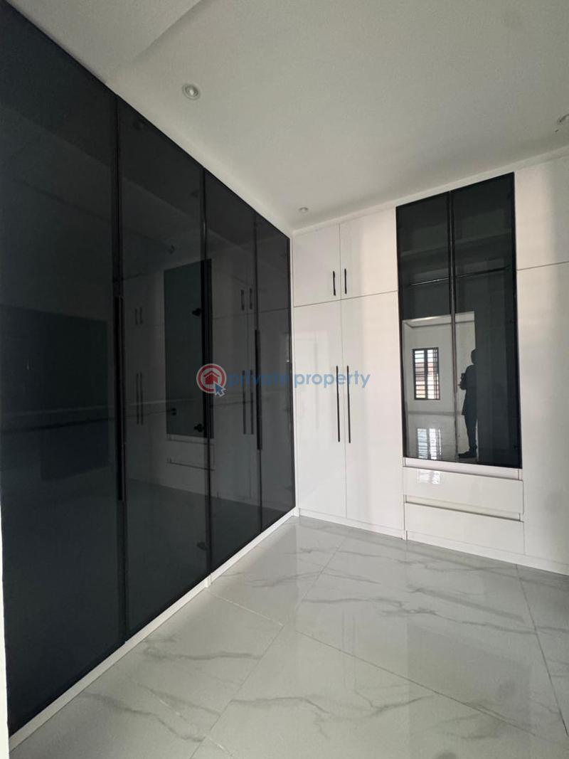 5 bedroom Detached Duplex For Sale Osapa London Lekki Lagos - 5