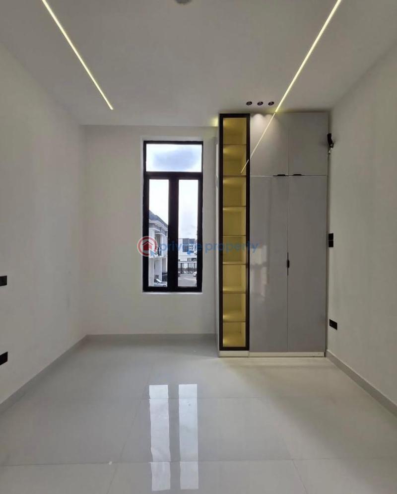5 bedroom Detached Duplex For Sale Chevron Lekki Lekki Lagos - 14