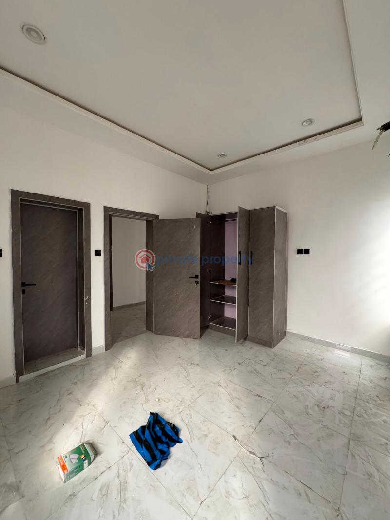5 bedroom Detached Duplex For Sale Medina Gbagada Lagos - 12