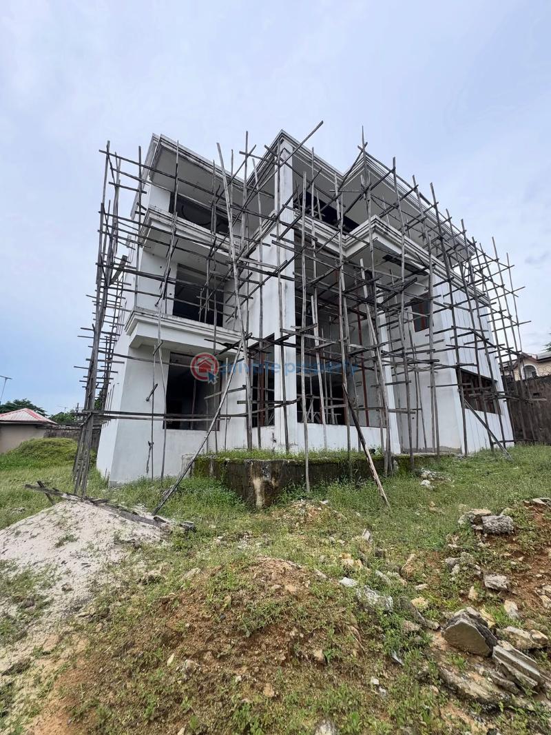 6 bedroom Detached Duplex For Sale Hill View Estate, Port Harcourt / Cocaine Estate Port Harcourt Rivers - 0